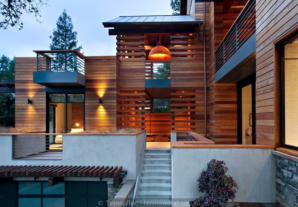 Фасад из термоясеня в Сестрорецке